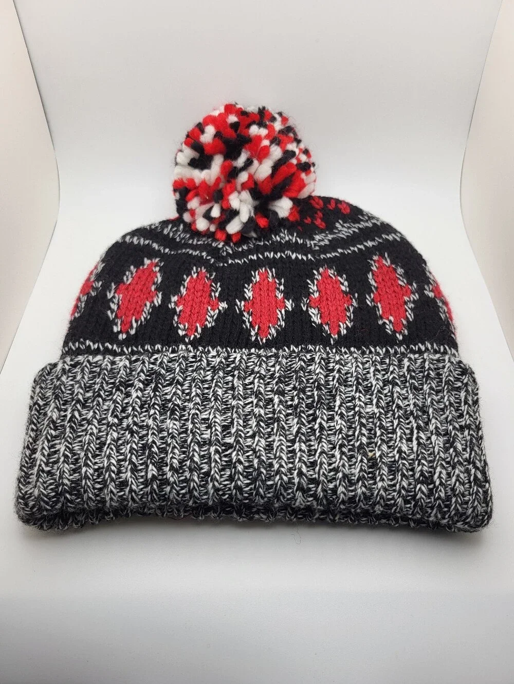 AEO Knit Winter Hat Beanie NWT unisex